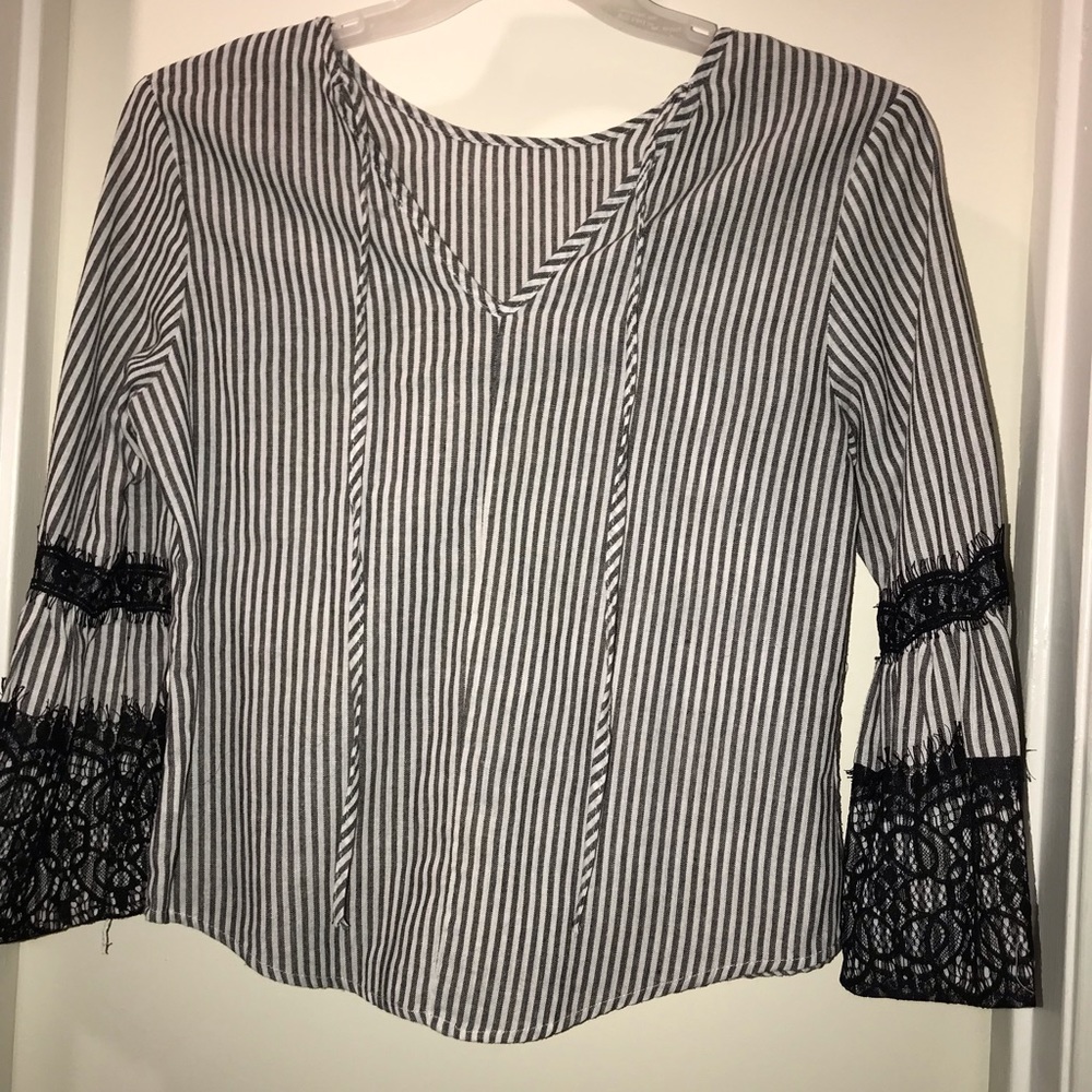 Laced long sleeve